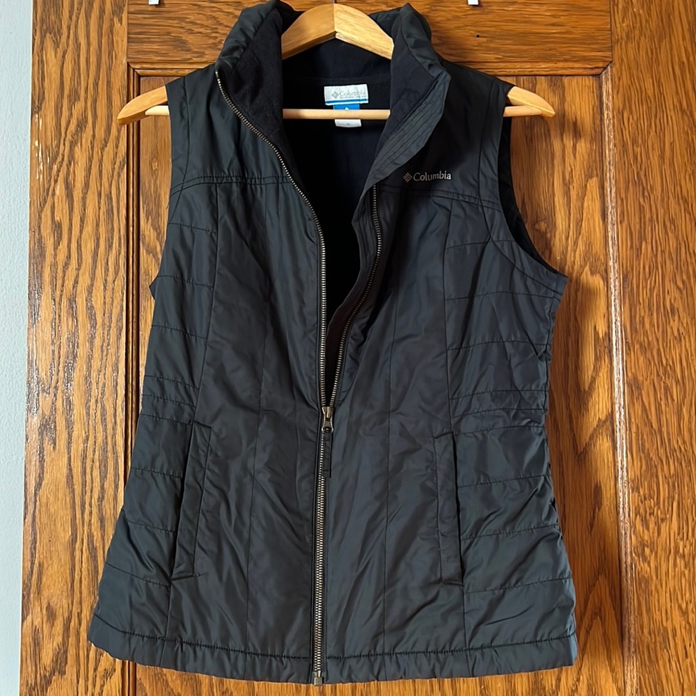 Grey Columbia vest